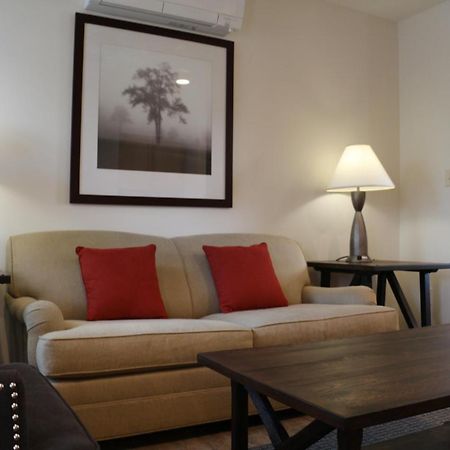 فندق Cedar Creek New Haven المظهر الخارجي الصورة
